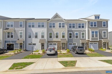 6031 Mccomb St, Crozet, VA 22932 - photo 2