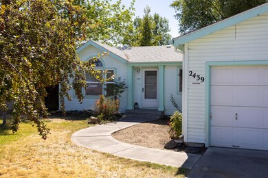 2439 NE Snow Willow-24