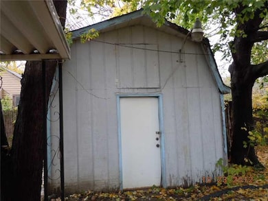 4826 E 18th St, Indianapolis, IN 46218 - photo 7