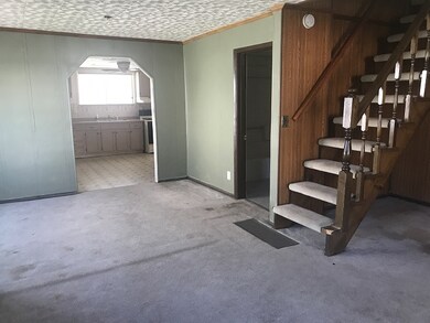 926 Florida St, Milton, WV 25541 - photo 7