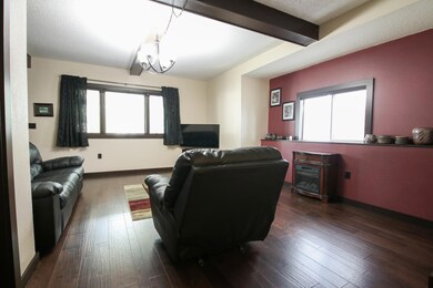 Spacious Livingroom