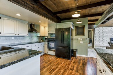 1360 Bambury Ct, Redding, CA 96001 - photo 5