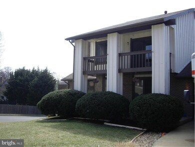 10509 Acacia Ln, Fairfax, VA 22032 - photo 5