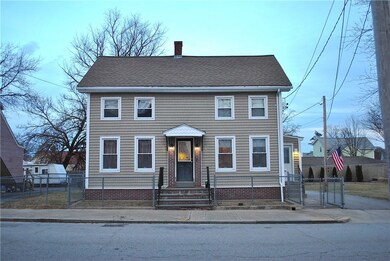 127 Perry St, Central Falls, RI 02863 - photo 3