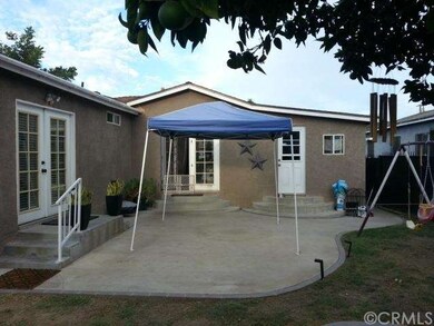 2211 N Grape Ave, Compton, CA 90222 - photo 3