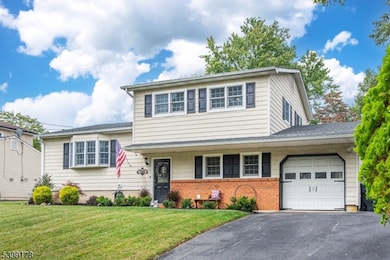 150 College View Dr, Hackettstown, NJ 07840 - photo 3