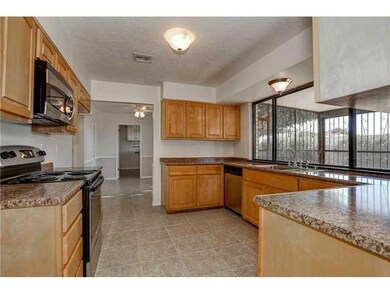 10204 Allway Dr, El Paso, TX 79925 - photo 7