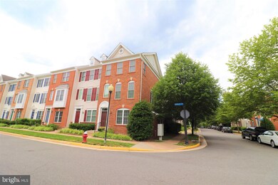 25381 Shipley Terrace, Chantilly, VA 20152 - photo 3