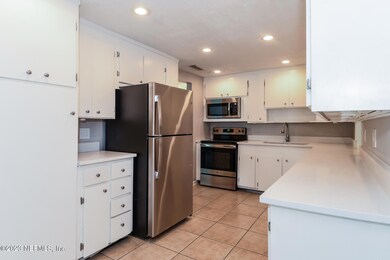 10751 Tulsa Rd, Jacksonville, FL 32218 - photo 6