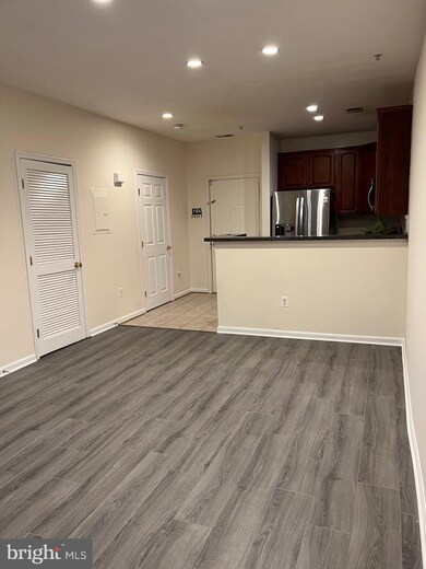 15620 Everglade Ln unit 204, Bowie, MD 20716 - photo 2