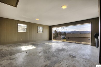 3209 Wilson St, Pigeon Forge, TN 37863 - photo 3
