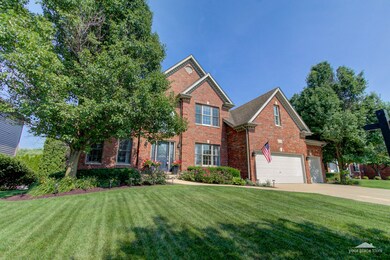 318 White Pines Ln, Oswego, IL 60543 - photo 2