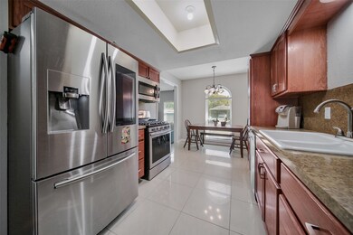 8607 Sunmoore Ct, Houston, TX 77088 - photo 5