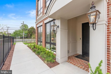 1620 Chain Bridge Rd, McLean, VA 22101 - photo 5