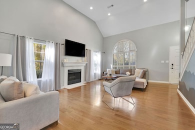 10945 Pinehigh Dr, Alpharetta, GA 30022 - photo 5