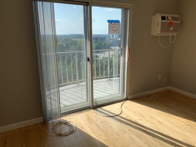 Sagamore Place Condominiums unit 910, Quincy, MA 02171 - photo 2