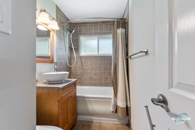 1103 Bristol Ave, Westchester, IL 60154 - photo 6