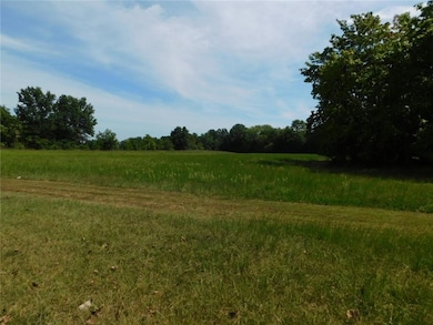 2222 N Rouse St, Pittsburg, KS 66762 - photo 2