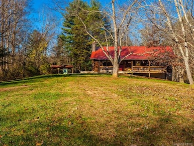 51 Meadow Woods Dr, Hendersonville, NC 28792 - photo 2