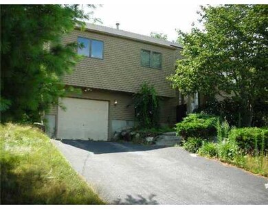 5 Woodcrest Ct, Cranston, RI 02921 - photo 2