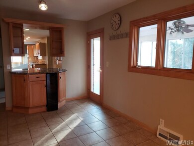 3260 Shawnee Rd, Lima, OH 45806 - photo 6