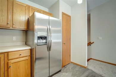 112 4th St, Brooklyn, WI 53521 - photo 5