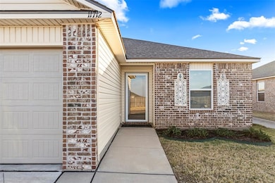 11712 NW 94th St, Yukon, OK 73099 - photo 4