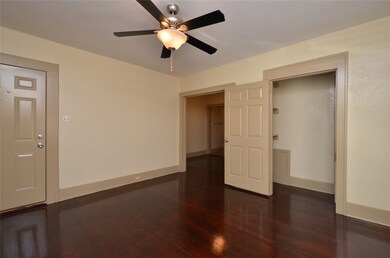 1644 Hawthorne St unit 1, Houston, TX 77006 - photo 3