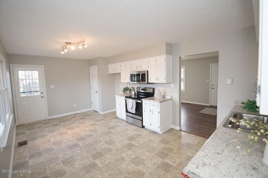 111 Dogwood Ct, Mount Washington, KY 40047 - photo 7