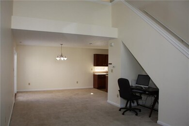 610 Stobus Dr, Greenwood, IN 46143 - photo 4