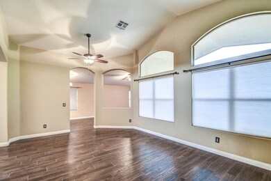 DINING LIVING 4