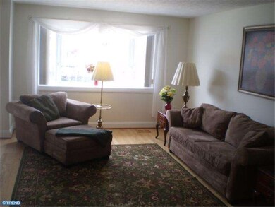 4254 Carteret Dr, Philadelphia, PA 19114 - photo 5