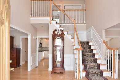 30 Fairway Ln, Medway, MA 02053 - photo 2