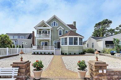 Stunning Outdoor Porches/Balconies