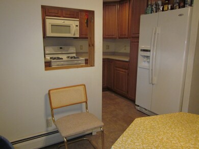93 Manor Ct unit 93, Springfield, MA 01118 - photo 7