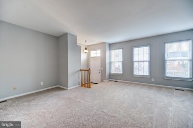 2534 James Madison Cir, Herndon, VA 20171 - photo 6