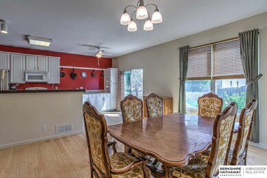 2103 Ridgeview Dr, Papillion, NE 68046 - photo 5