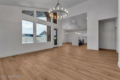 006-7018NorthCourcellesParkway-CoeurdAle