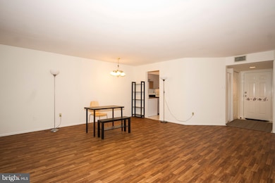 2901 Fallstaff Rd unit 504, Baltimore, MD 21209 - photo 6