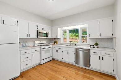 21 Upcrest Rd, Brighton, MA 02135 - photo 5