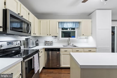 28 Woodcrest Ct, Newark, DE 19702 - photo 4