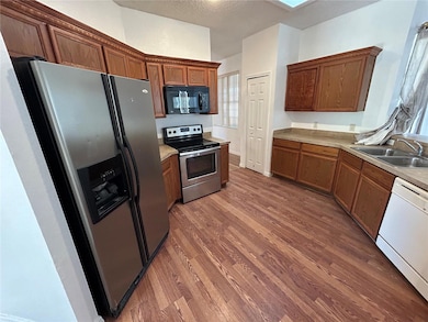 425 Bridgewater Ct, Kissimmee, FL 34758 - photo 4