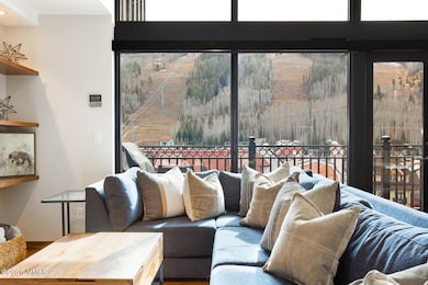 610 W Lionshead Cir unit 704, Vail, CO 81657 - photo 6