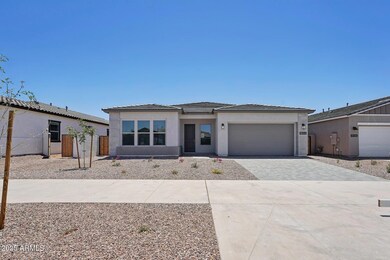 4-web-or-mls-E Saddle Way-2405-004