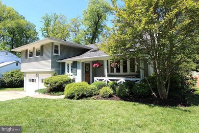 9020 Brierly Rd, Chevy Chase, MD 20815 - photo 3