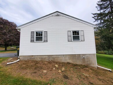 581 Old West Warren Rd, Warren, MA 01092 - photo 3