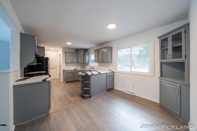 Updated 5069 152nd Ave, West Olive, MI 4