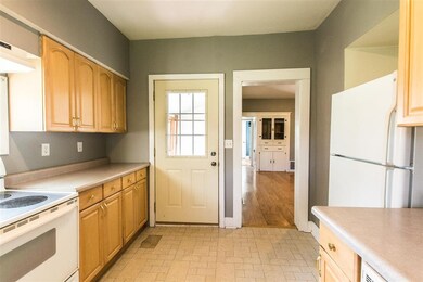 207 W Main St, Hustler, WI 54637 - photo 4