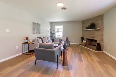 720 N Independence St, Windfall, IN 46076 - photo 7