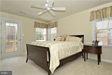 47823 Scotsborough Square unit 122, Sterling, VA 20165 - photo 7